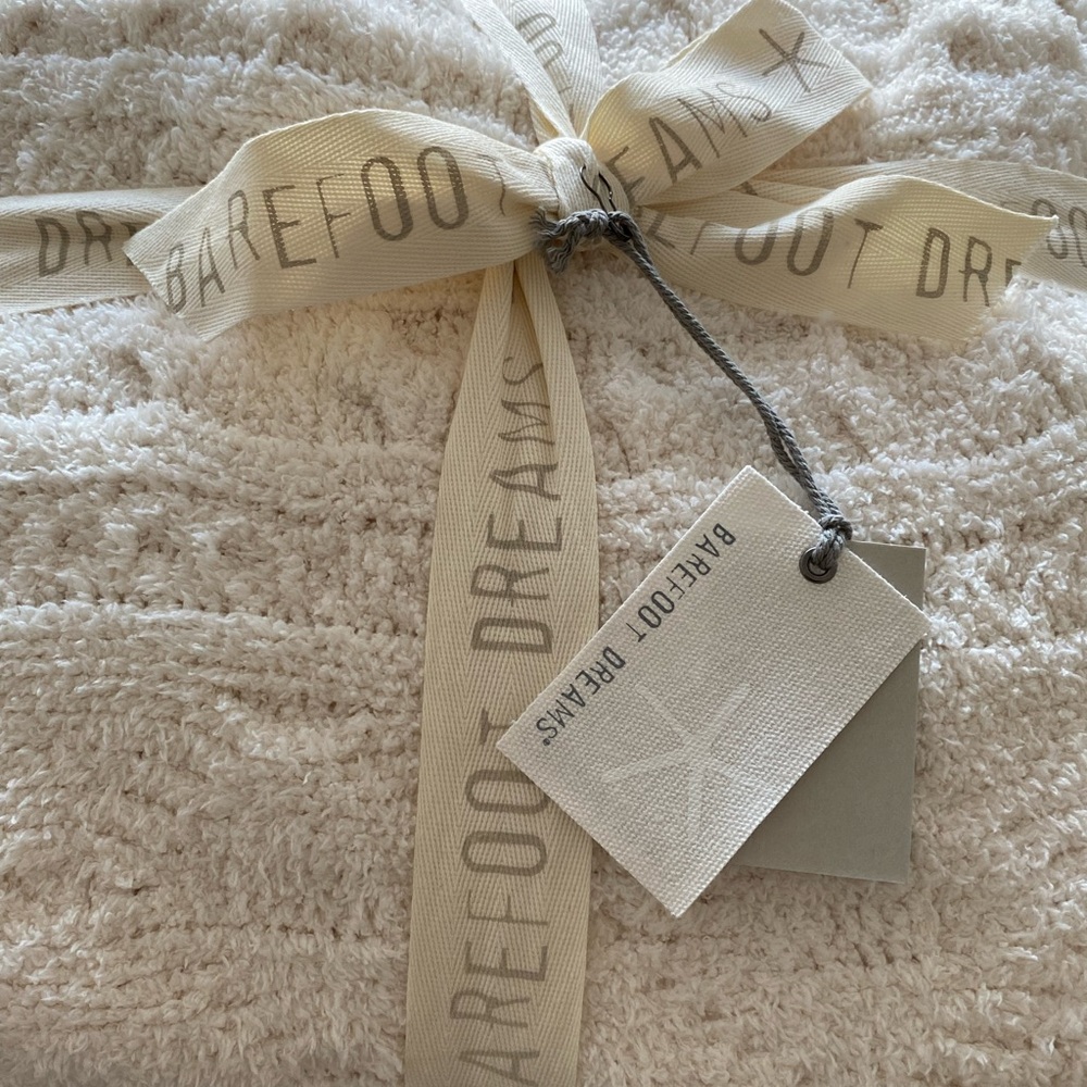 Barefoot Dreams Throw